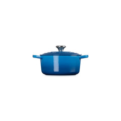 Signature Round Dutch Oven