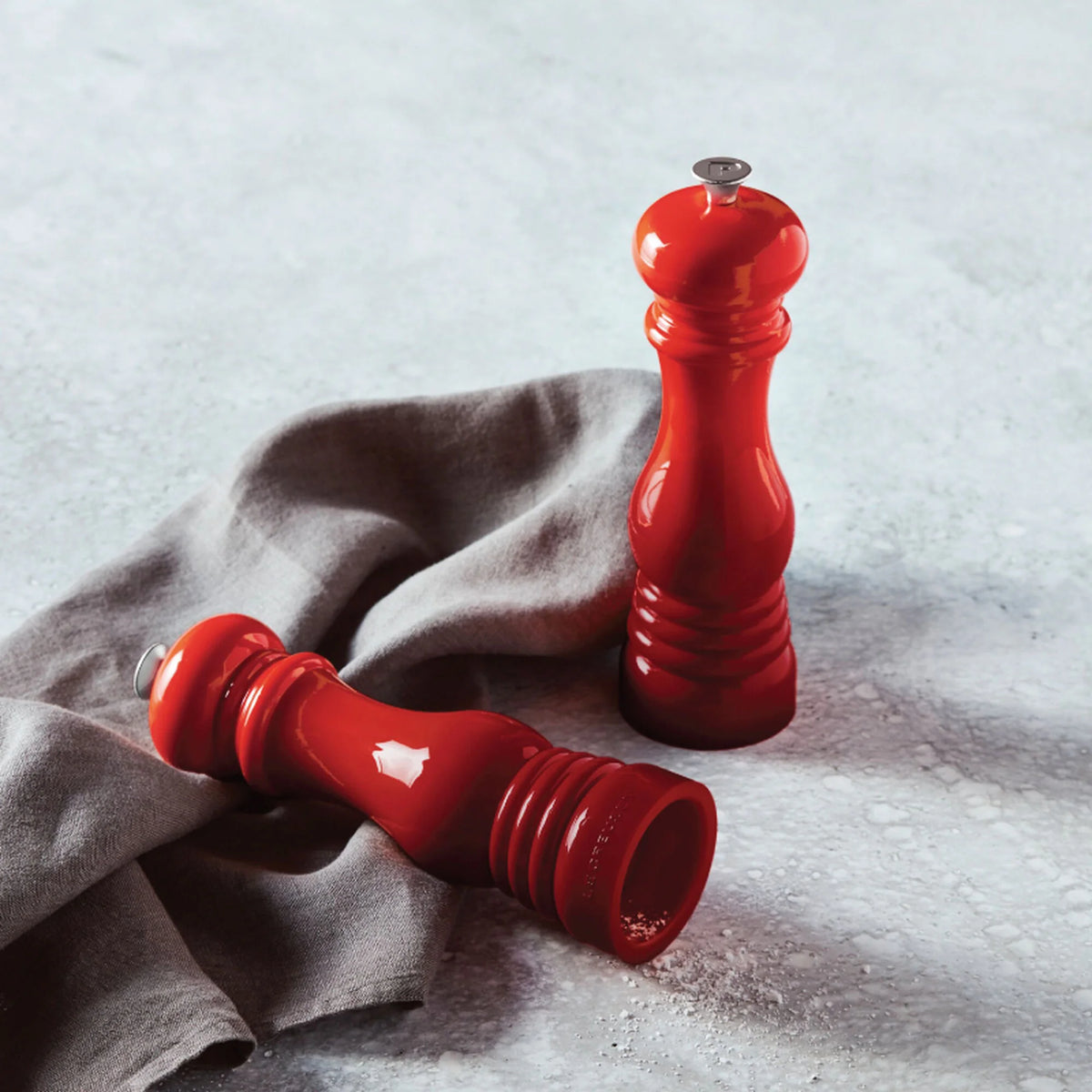 Acrylic Classic Salt and Pepper Mill Set